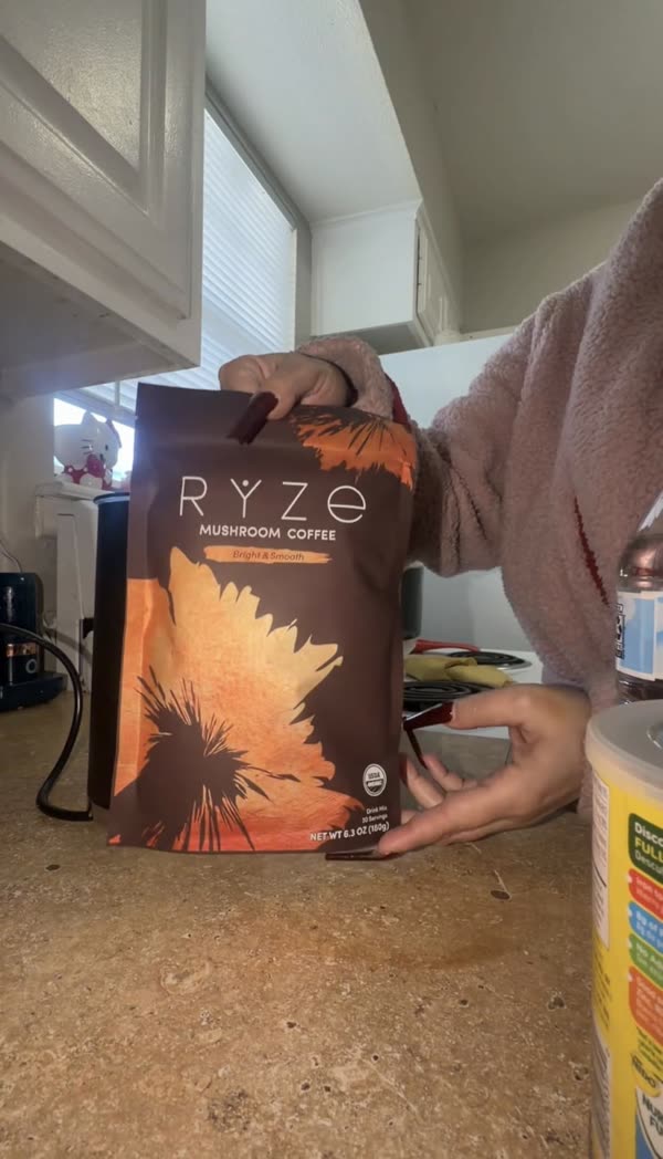 Cliente de Natural Hubb disfrutando su RYZE